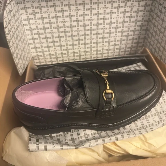 Brand New Discontinued Classic Vinnys Le Club Loafers
 With Gold Hardware. - Picture 3 of 6